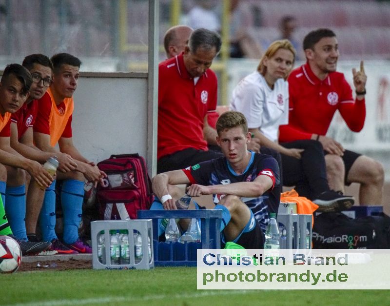 A-Junioren IKK-Südwest-Verbandspokal Endspiel 2018 (chb-20180509-1911-7377.jpg)